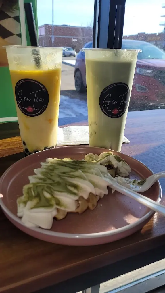 Fresh fruit tea at Gentea Bubble Tea Cafe in Leduc, AB